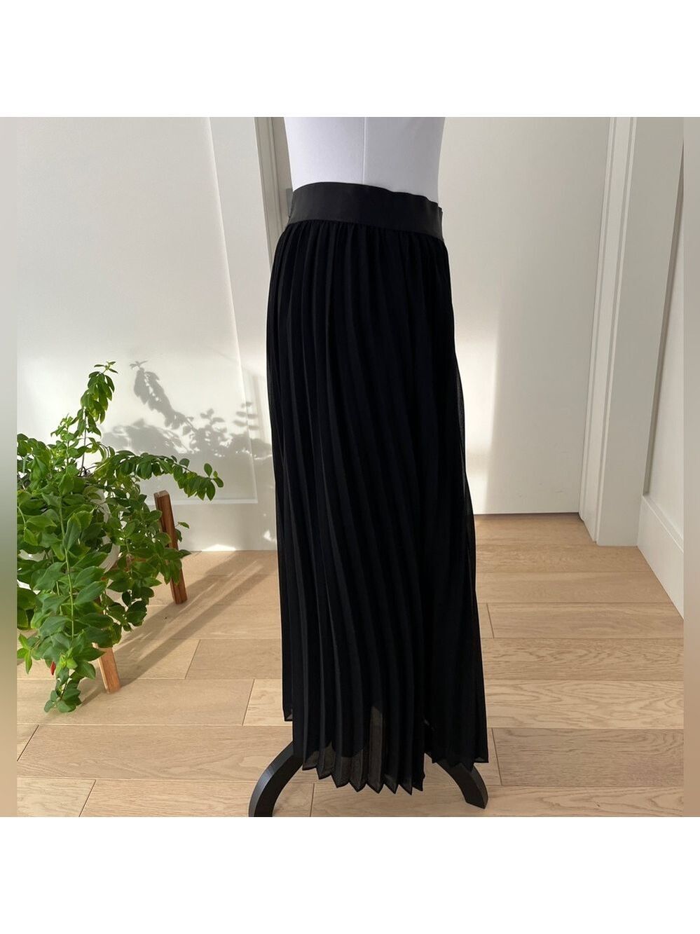 TWIK by Simons Pull On Pleated Lined Maxi Skirt Lightweight Flowy Voile Sheer - Picture 5 of 17